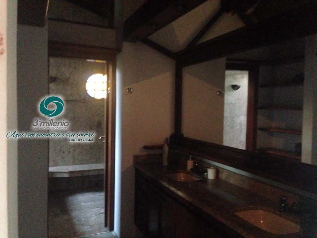 Casa em Cotia, no bairro Jardim Passárgada I