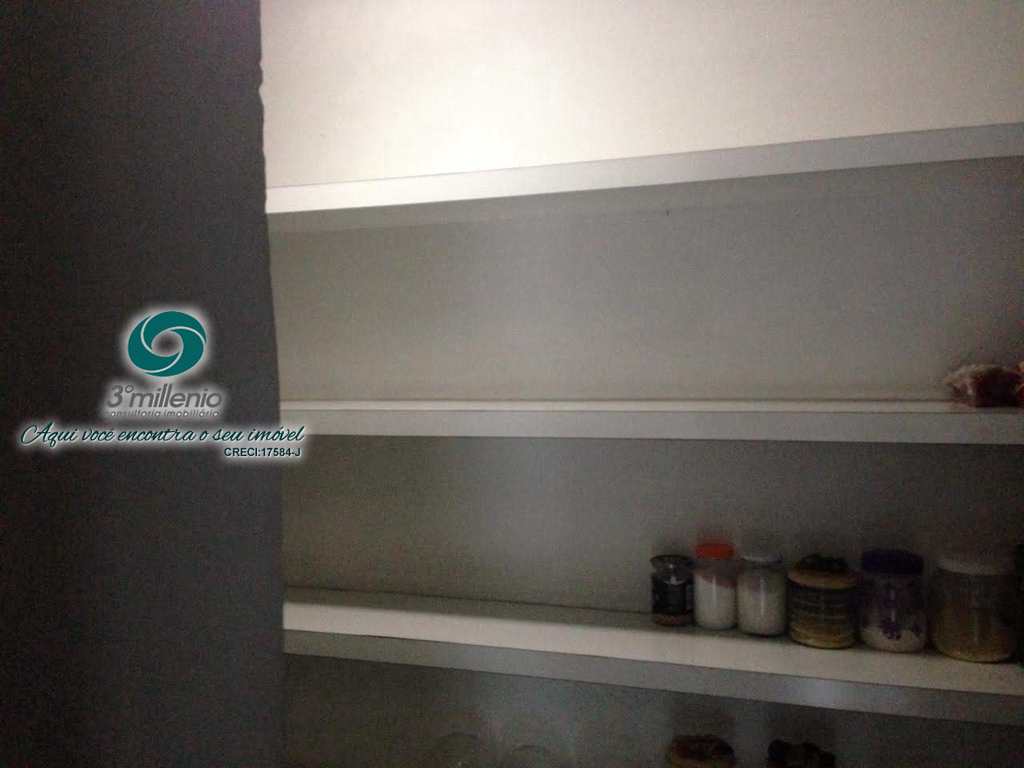 Casa em Cotia, no bairro Jardim Passárgada I