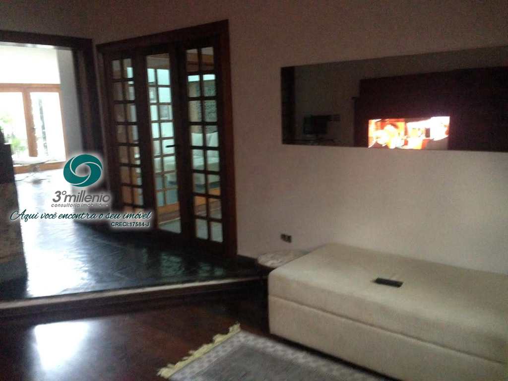 Casa em Cotia, no bairro Jardim Passárgada I