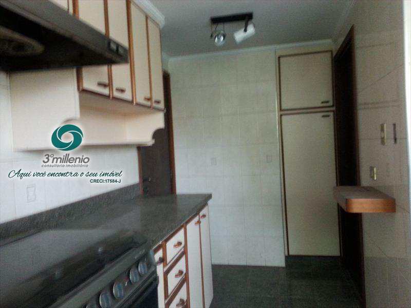 Casa em Cotia, no bairro Jardim Passárgada I