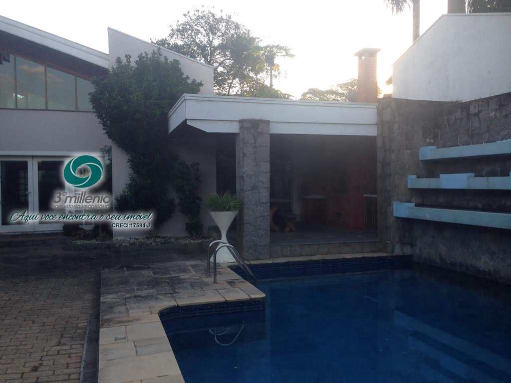 Casa em Cotia, no bairro Jardim Passárgada I