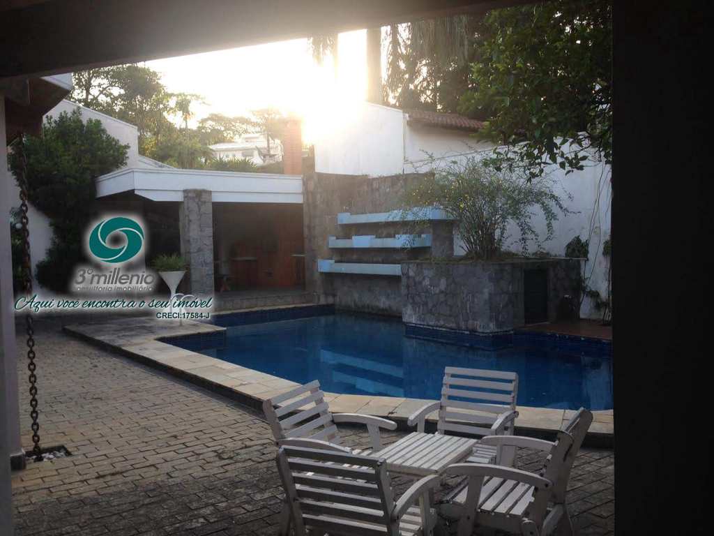 Casa em Cotia, no bairro Jardim Passárgada I