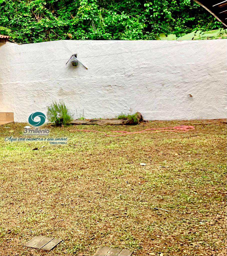 Casa em Cotia, no bairro Parque São Paulo