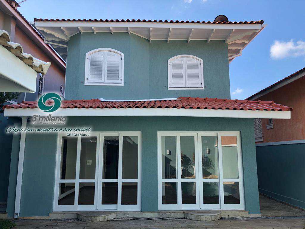 Casa em Cotia, no bairro Jardim Lambreta