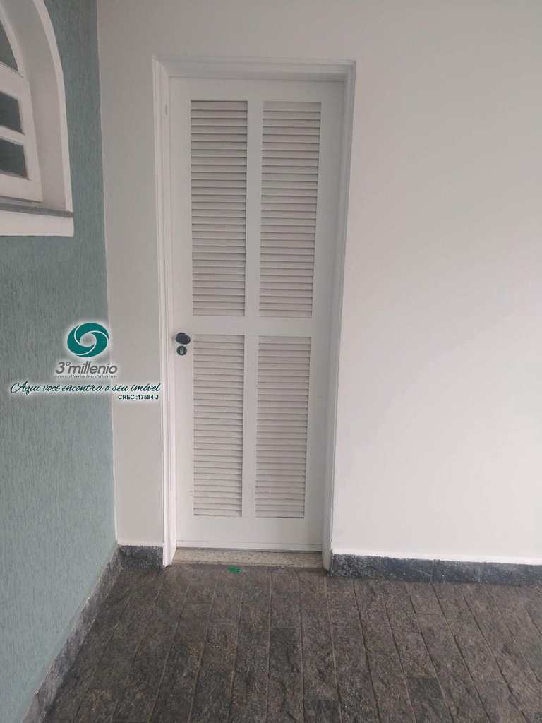 Casa em Cotia, no bairro Jardim Lambreta