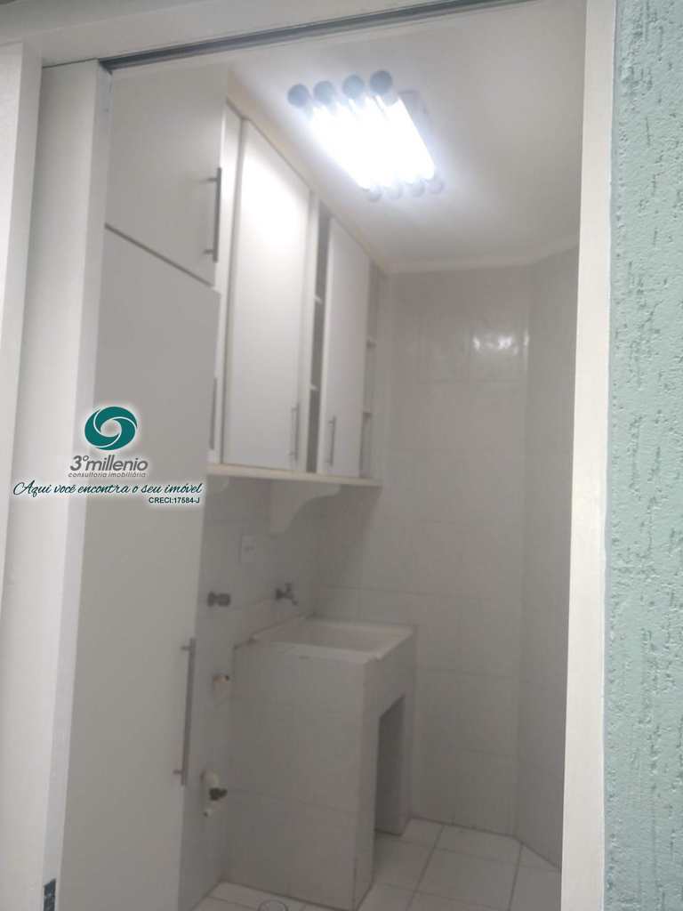 Casa em Cotia, no bairro Jardim Lambreta