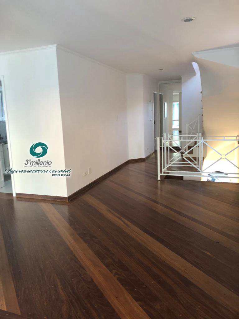 Casa em Cotia, no bairro Jardim Lambreta