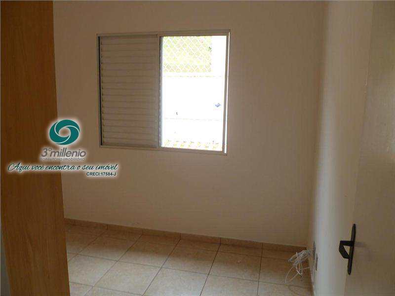 Casa em Cotia, no bairro Granja Viana