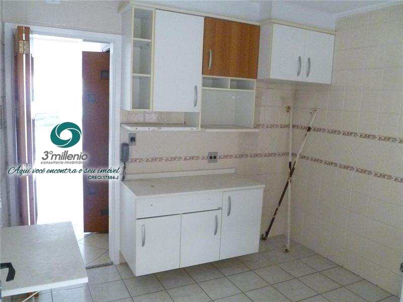 Casa em Cotia, no bairro Granja Viana