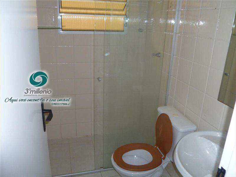 Casa em Cotia, no bairro Granja Viana