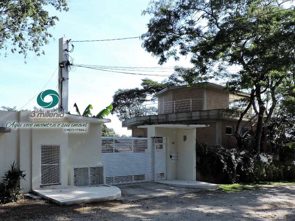 Casa em Carapicuíba, no bairro Vila Moura