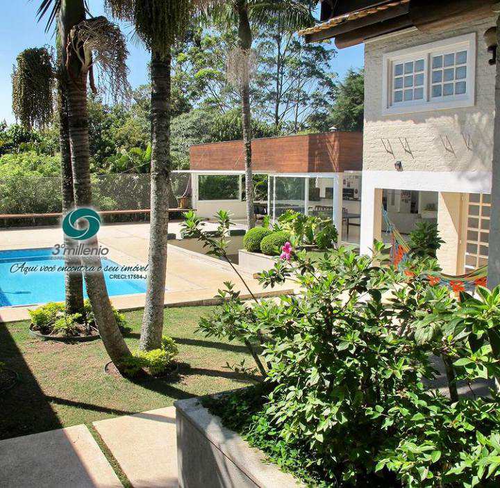 Casa em Cotia, no bairro Jardim Belizário