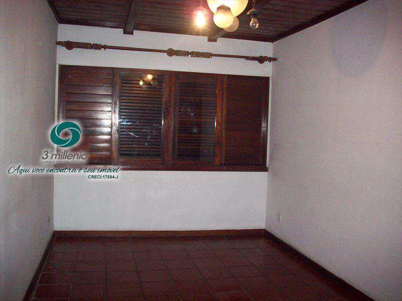 Casa em Cotia, no bairro Granja Viana