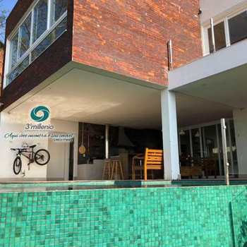 Casa em Carapicuíba, bairro Nova Fazendinha