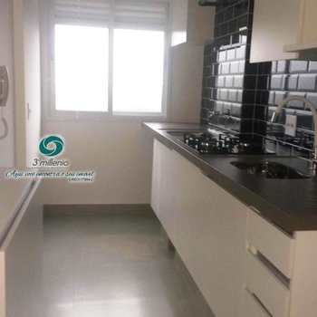 Apartamento em Carapicuíba, bairro Villas da Granja Condomínio Clube