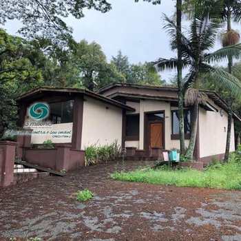 Casa Comercial em Cotia, bairro Vila Santo Antônio