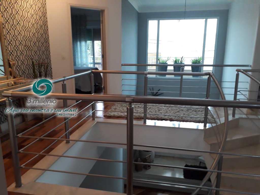 Casa em Cotia, no bairro São Paulo II