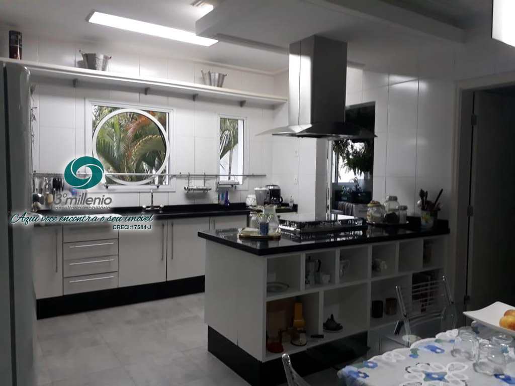 Casa em Cotia, no bairro São Paulo II