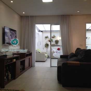 Casa em Carapicuíba, bairro Splendido