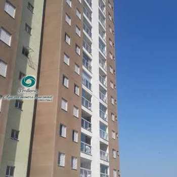 Apartamento em Carapicuíba, bairro Jardim Marilu