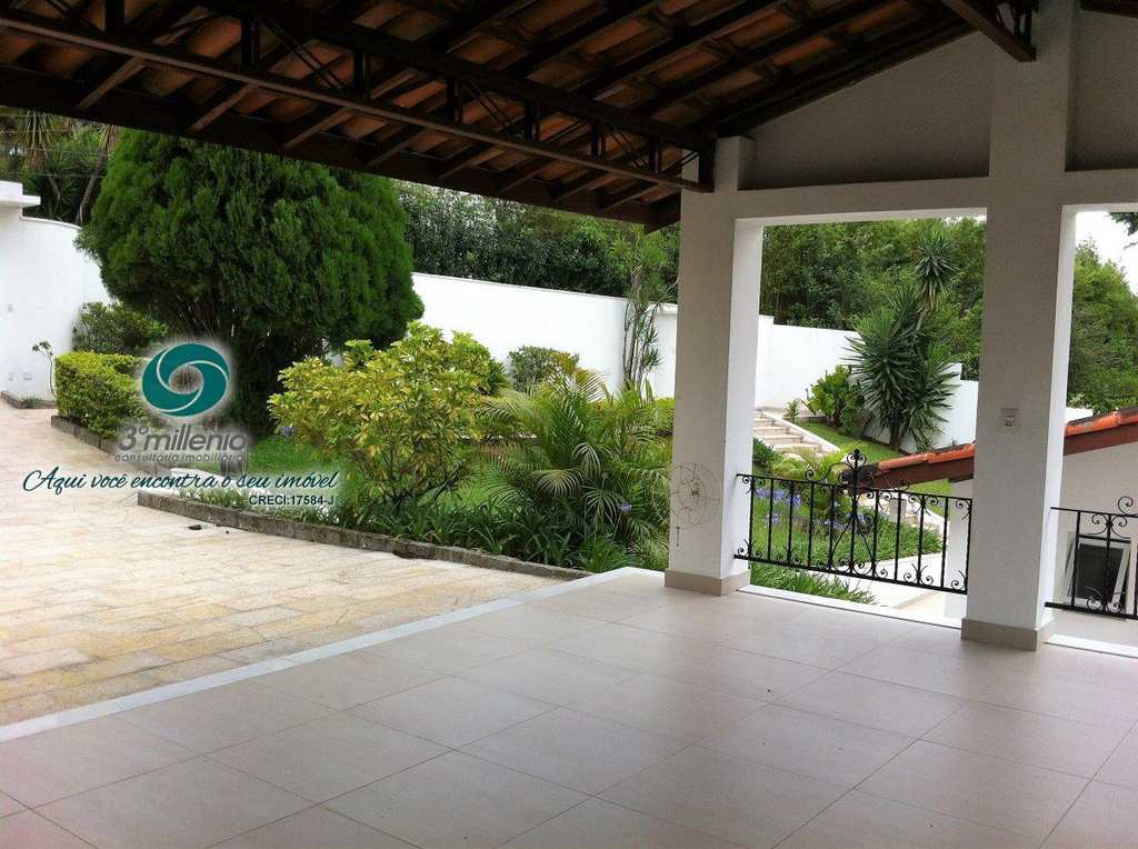 Casa em Cotia, no bairro Chácara Eliana