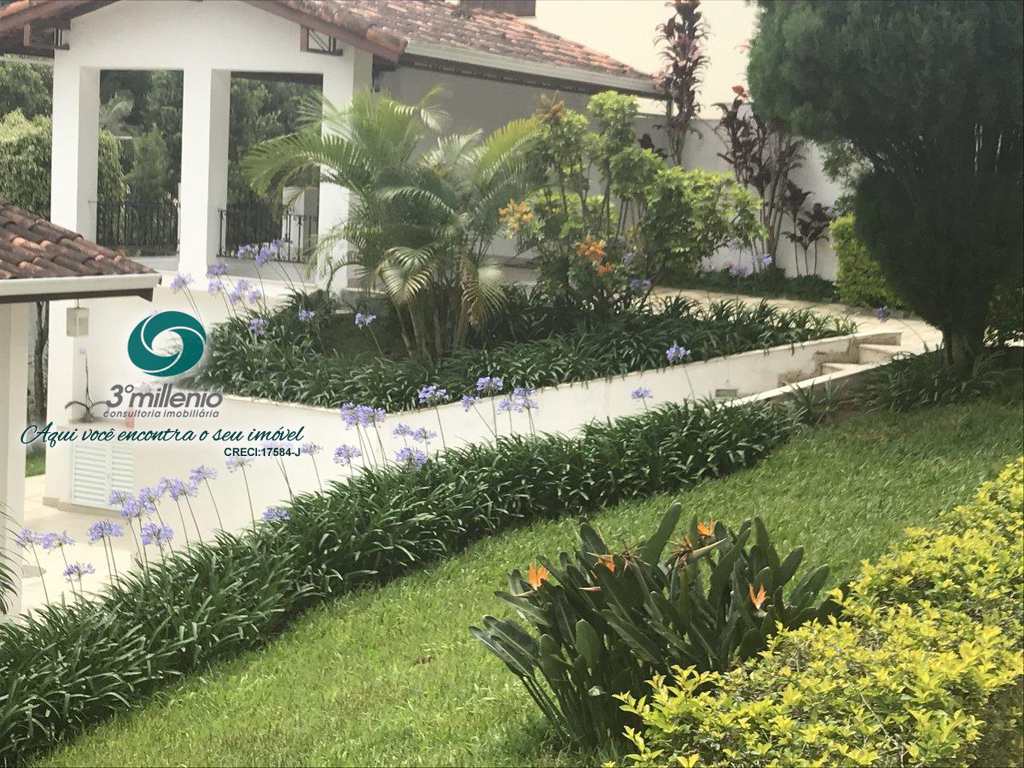 Casa em Cotia, no bairro Chácara Eliana