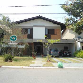 Casa em Santana de Parnaíba, bairro Alphaville