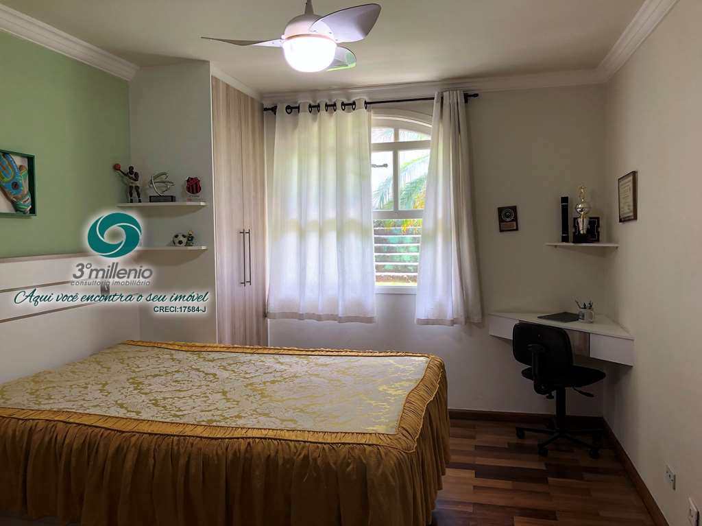 Casa em Cotia, no bairro Jardim Passárgada I