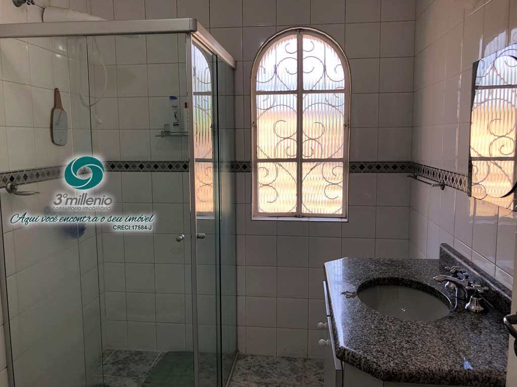 Casa em Cotia, no bairro Jardim Passárgada I