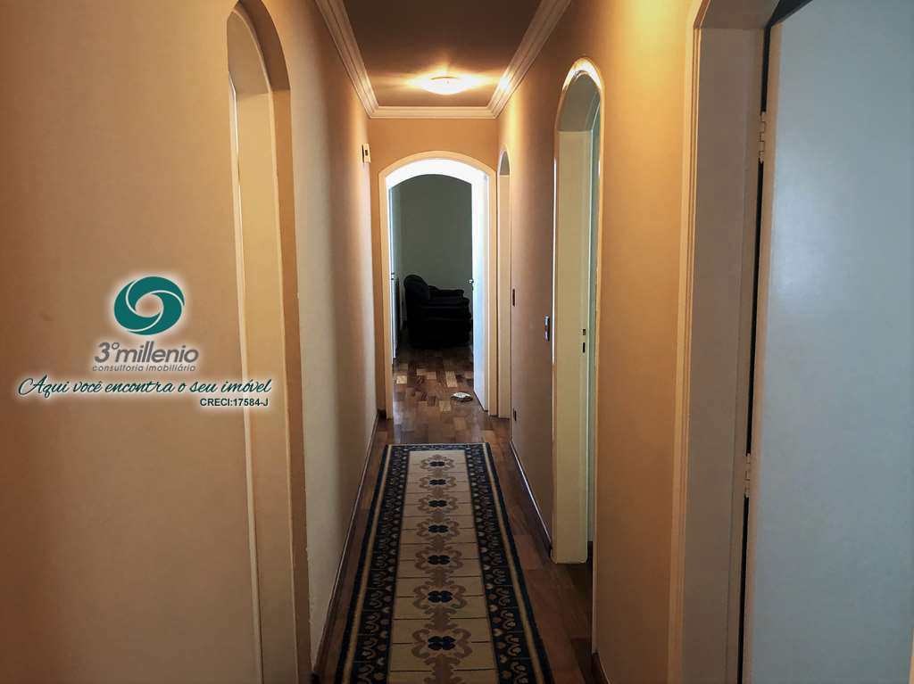 Casa em Cotia, no bairro Jardim Passárgada I