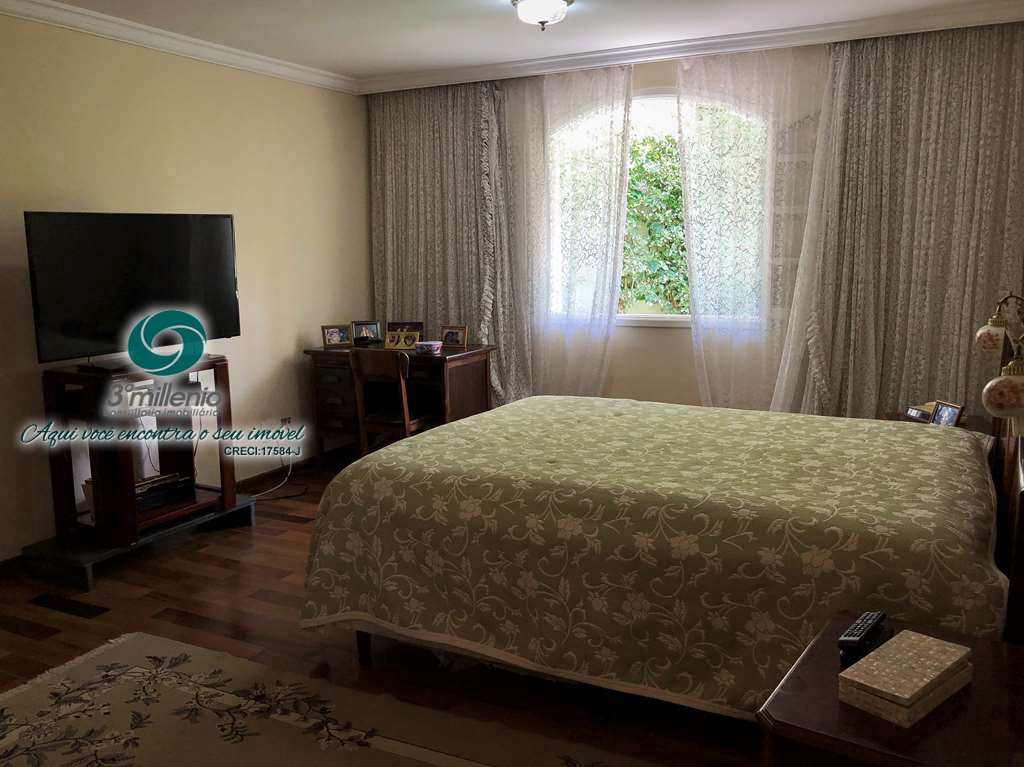 Casa em Cotia, no bairro Jardim Passárgada I