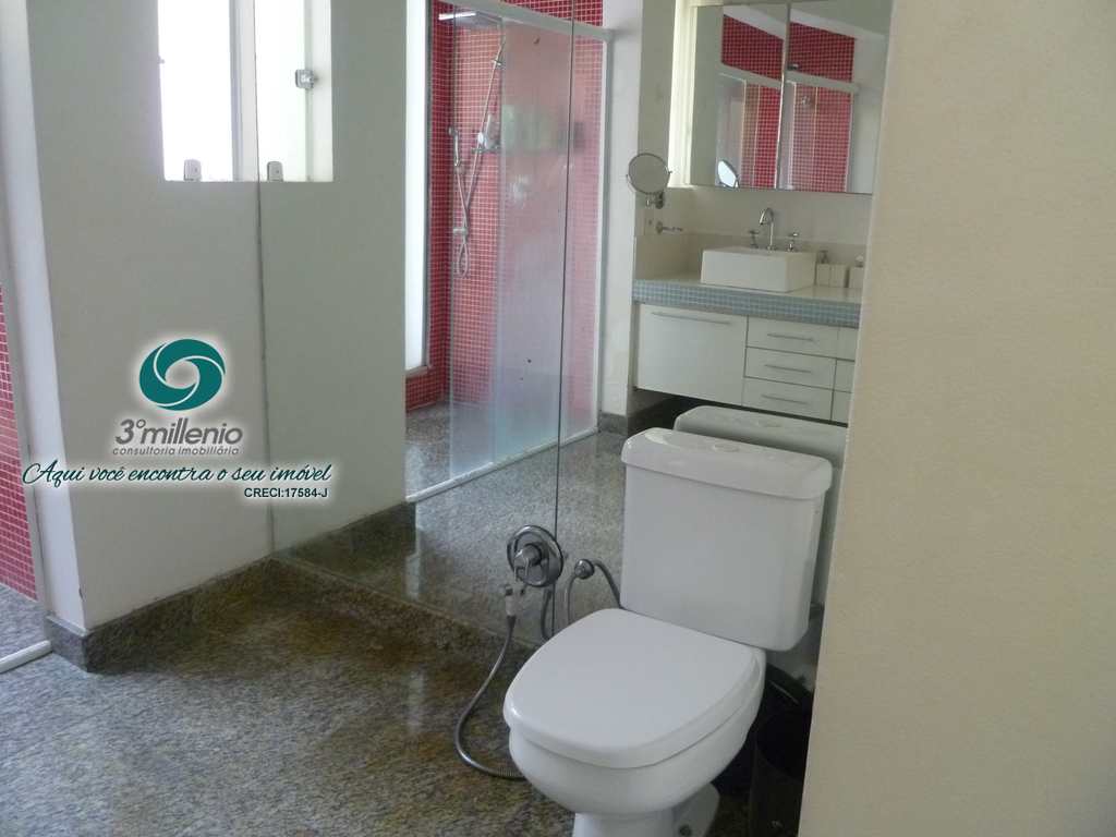 Casa em Cotia, no bairro Parque Frondoso