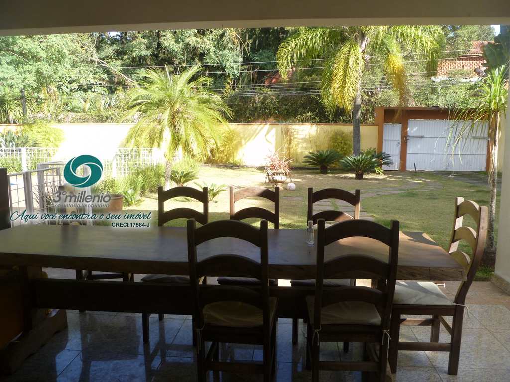 Casa em Cotia, no bairro Parque Frondoso