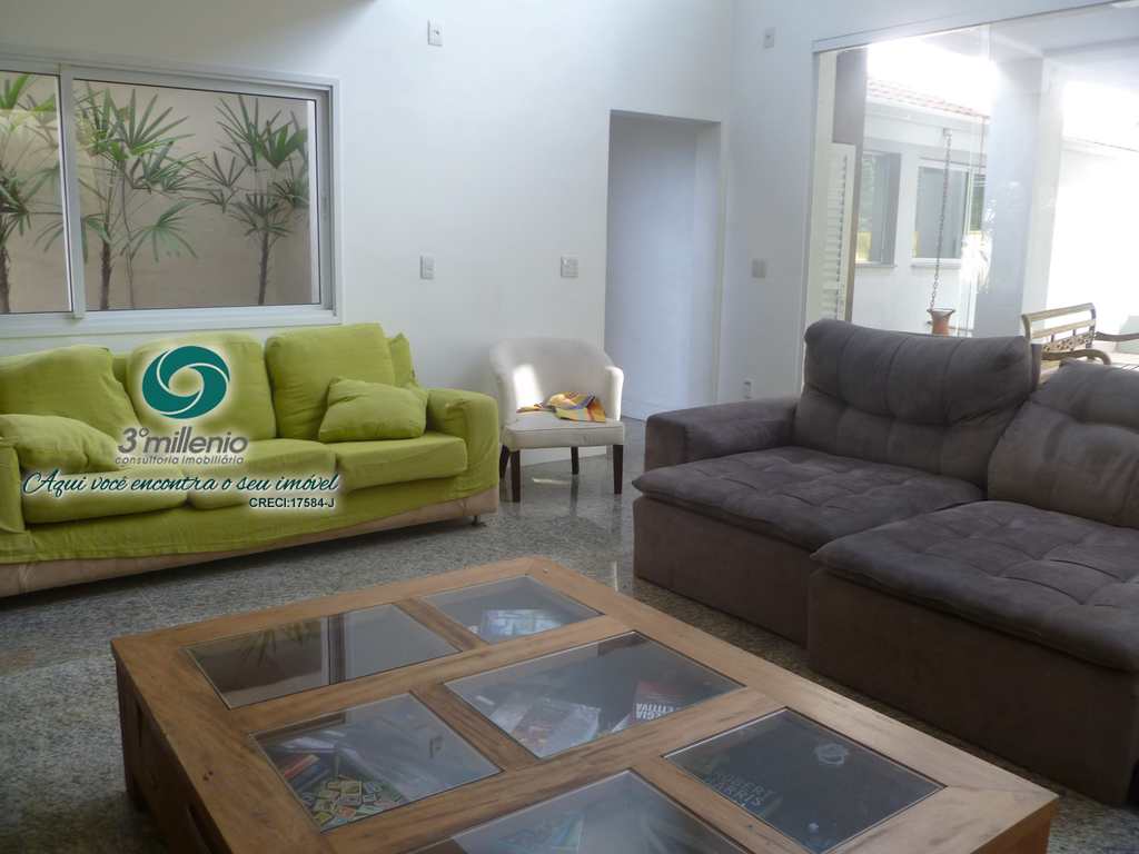 Casa em Cotia, no bairro Parque Frondoso