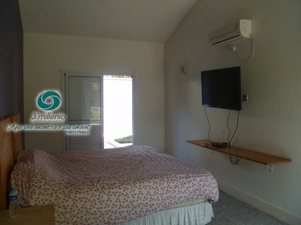 Casa em Cotia, no bairro Parque Frondoso