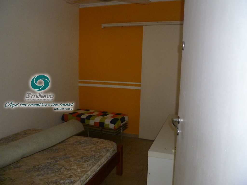 Casa em Cotia, no bairro Parque Frondoso