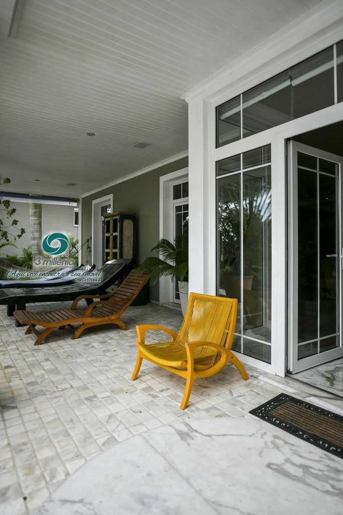 Casa em Cotia, no bairro Haras Guancan