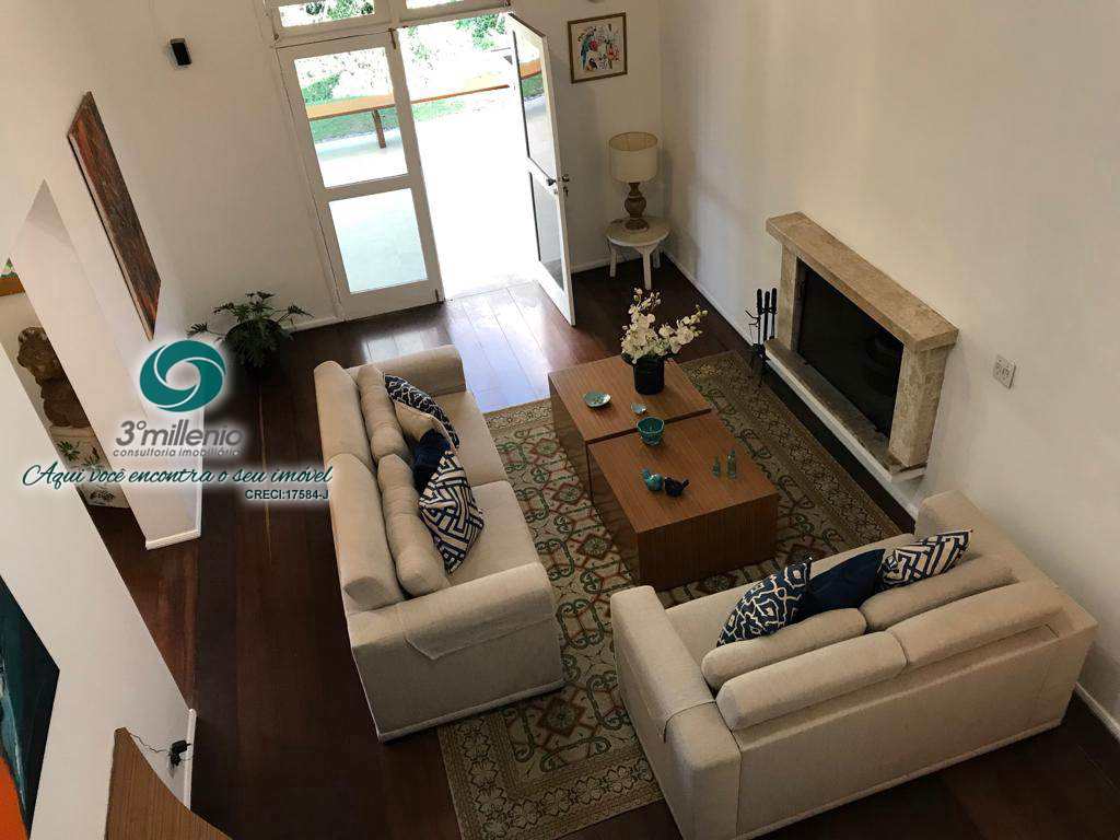 Casa em Cotia, no bairro Petit Village