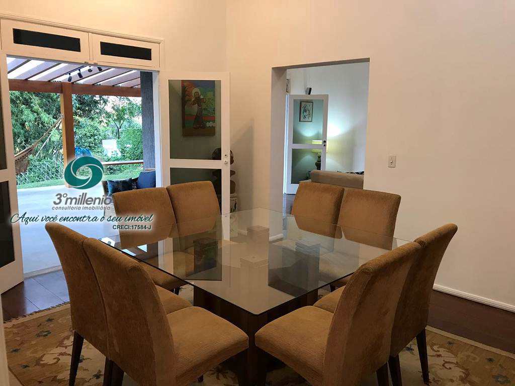 Casa em Cotia, no bairro Petit Village