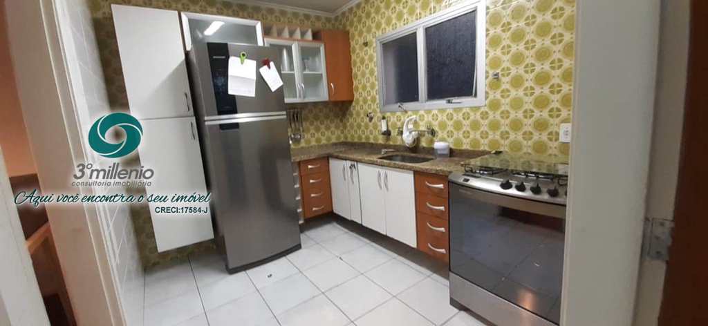 Casa em Cotia, no bairro Petit Village