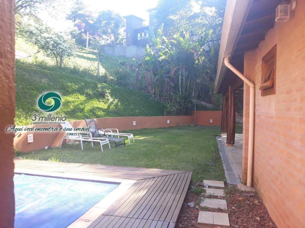 Casa em Cotia, no bairro Colinas de São Fernando