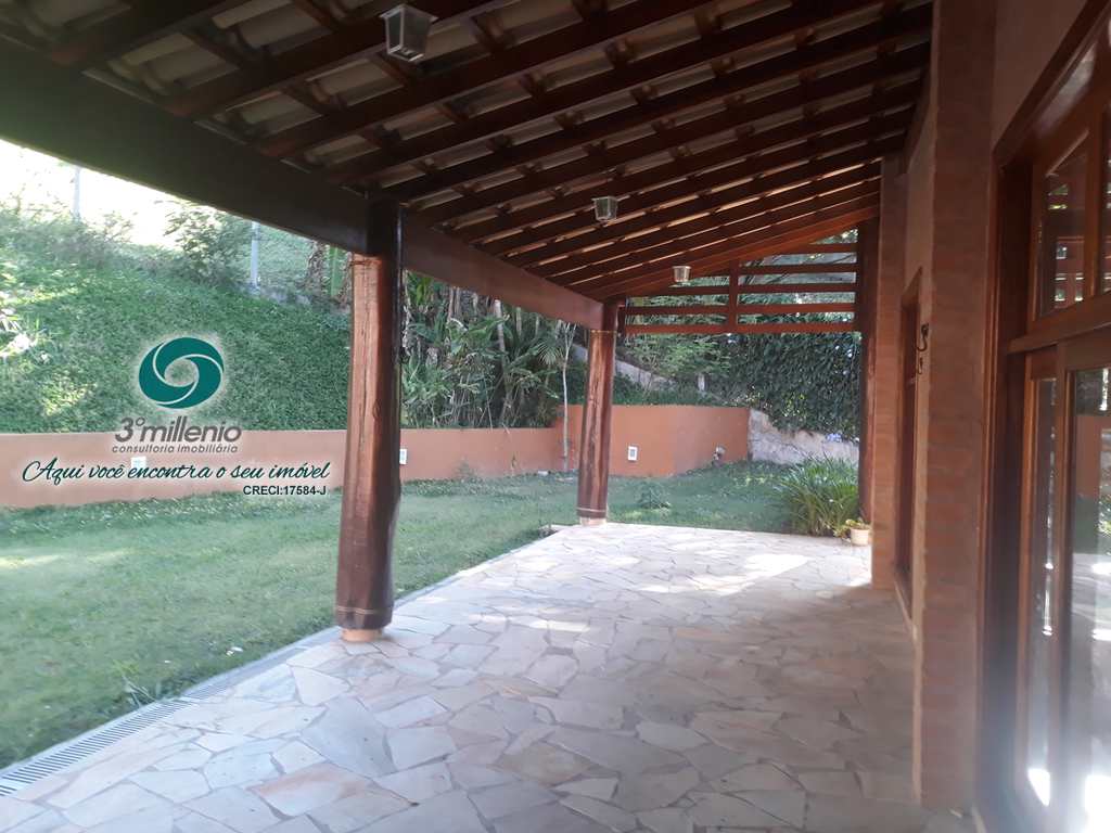 Casa em Cotia, no bairro Colinas de São Fernando