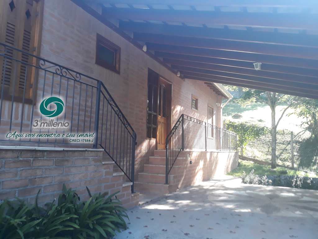 Casa em Cotia, no bairro Colinas de São Fernando
