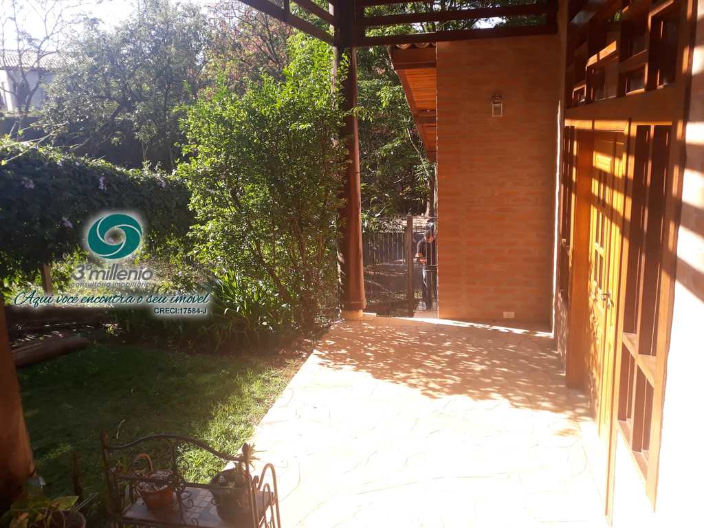 Casa em Cotia, no bairro Colinas de São Fernando