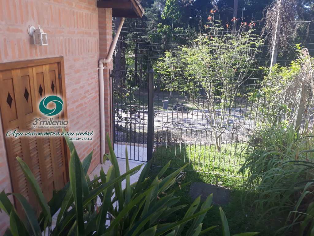 Casa em Cotia, no bairro Colinas de São Fernando