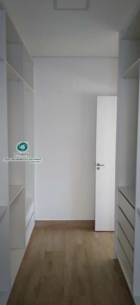 Casa em Cotia, no bairro Moinho Velho