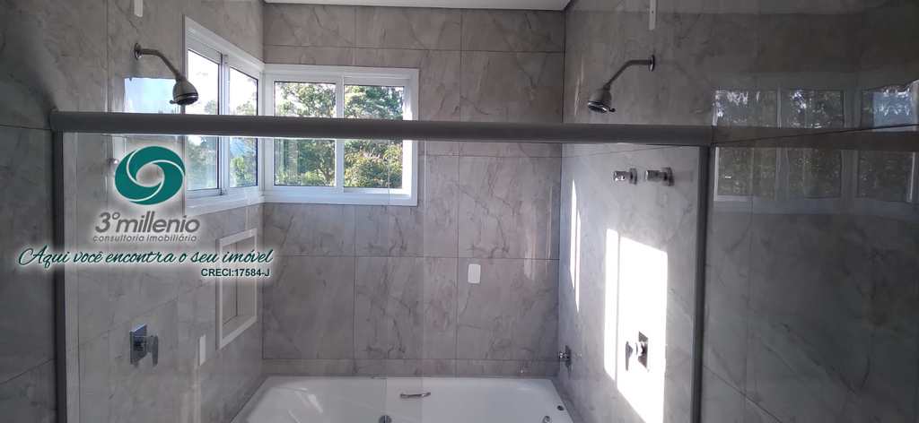 Casa em Cotia, no bairro Moinho Velho