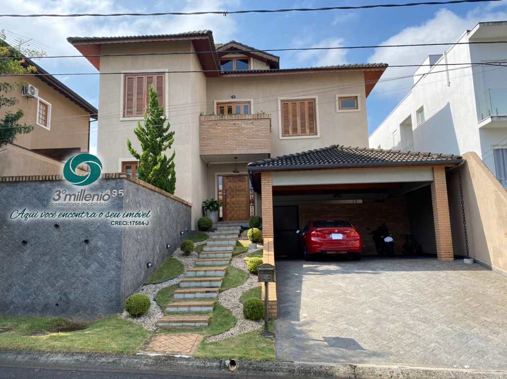 Casa em Carapicuíba, no bairro Golf Village