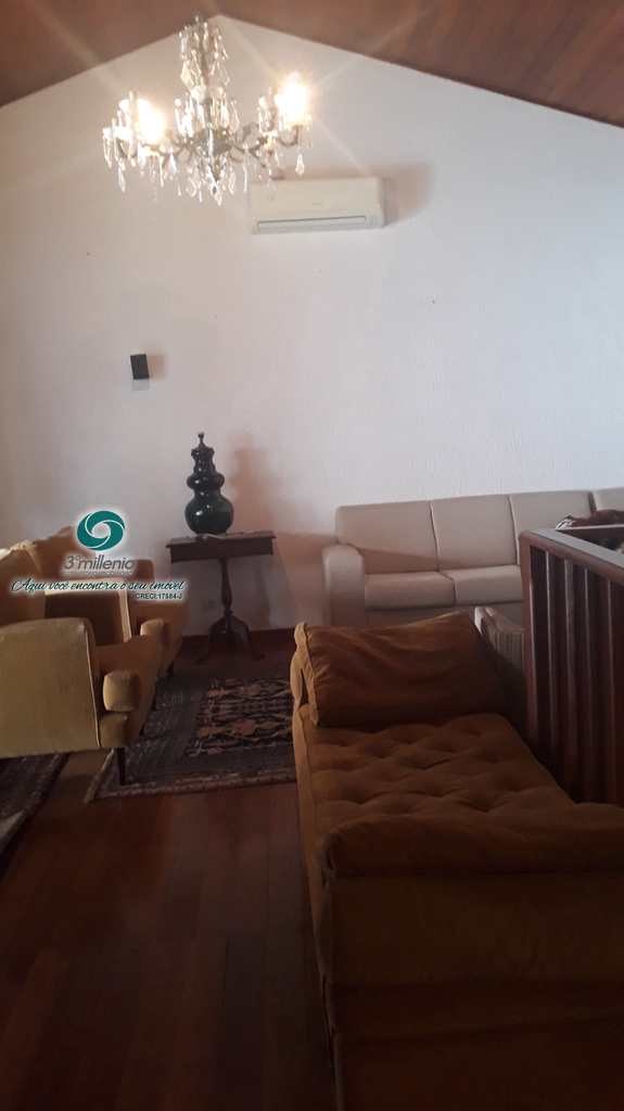 Casa em Carapicuíba, no bairro Terras do Madeira