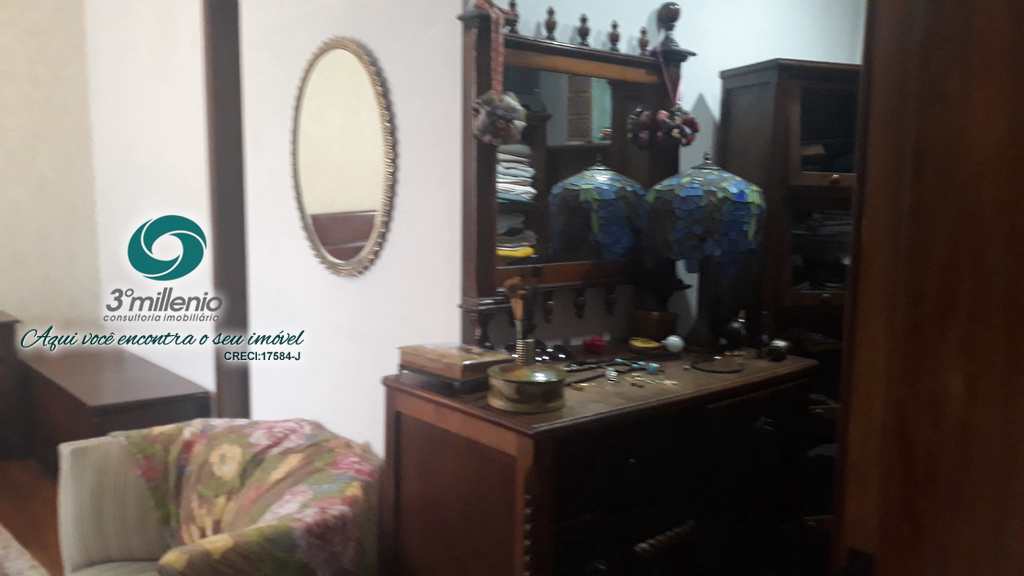 Casa em Carapicuíba, no bairro Terras do Madeira